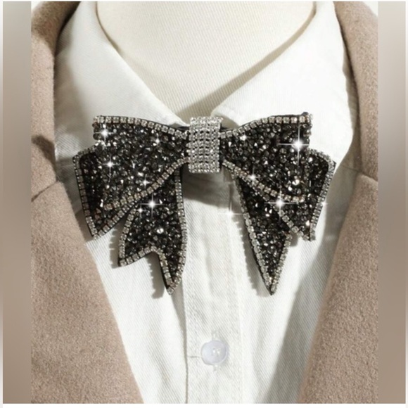 New Sparkling Rhinestone Bow Tie Brooch